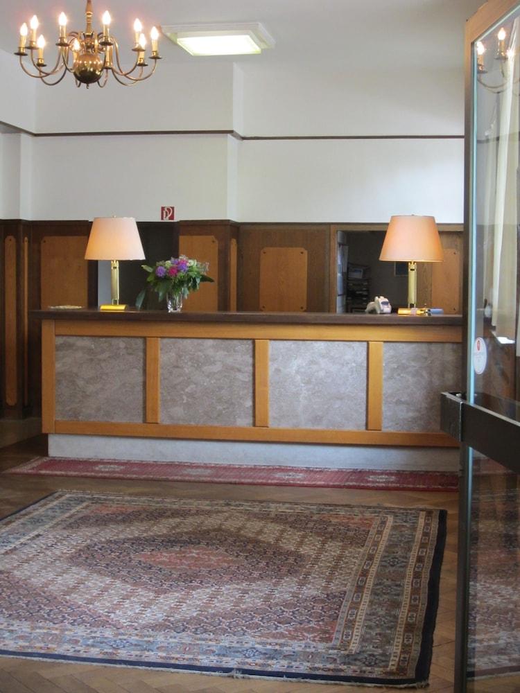 Gildenhof An Den Westfalenhallen Дортмунд Екстериор снимка